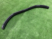 BMW / 7-Series / Уплотнитель капота