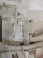 Volkswagen / Touareg / Замок боковой двери