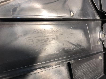 Mazda / 3 / Защита днища кузова