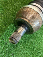 Volkswagen / Tiguan / Приводной вал