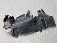 Audi / Q8 / Воздуховод радиатора