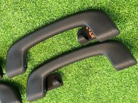 BMW / 7-Series / Ручки потолка