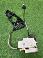 Audi / A6 / Замок двери комплект