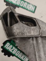 Audi / Q5 / Опора двигателя