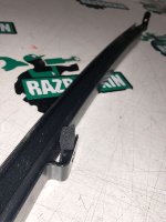 Mazda / 6 / Направляющая стекла двери