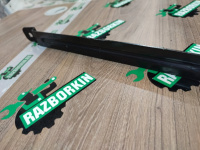 BMW / 5-Series / Крепление аккумулятора