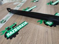 BMW / 5-Series / Крепление аккумулятора