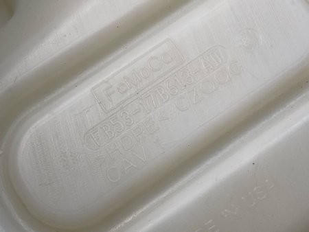 Ford / EXPLORER / Бачок омывателя