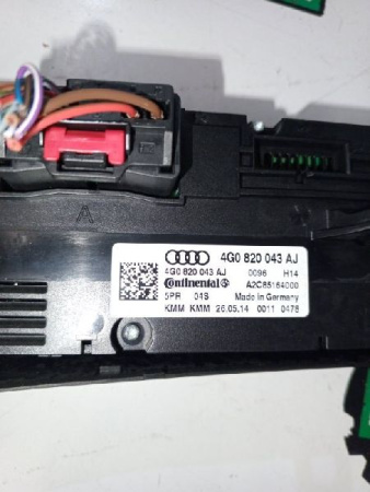 Audi / A6 / Блок управления климат-контролем
