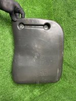 Mercedes-Benz / 190e / Защита топливных трубок