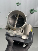 Volkswagen / Touareg / Дроссельная заслонка