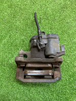 Audi / A5 / Суппорт тормозной