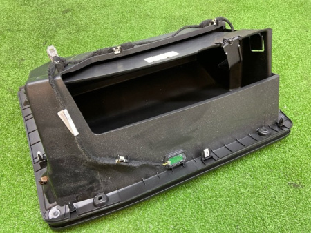 Ford / EXPLORER / Бардачок