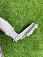 Audi / A6 / Петля крышки багажника