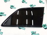 JEEP / Grand Cherokee SRT-8 / Стекло заднего крыла