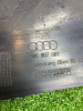 Audi / A5 / Накладка замка капота