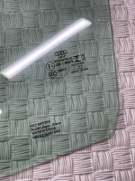 Audi / A6 / Стекло двери