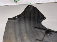 Volkswagen / Touareg / Подкрылок