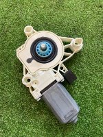 Volkswagen / Touareg / Мотор стеклоподъемника Volkswagen / Touareg / Мотор стеклоподъемника