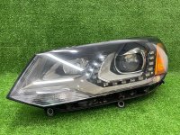 Volkswagen / Touareg / Фара