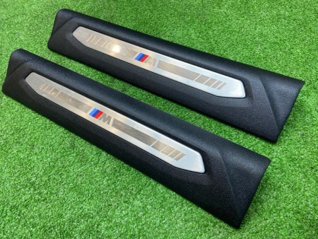 BMW / 1-Series / Накладка порога