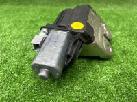 Volkswagen / Touareg / Замок багажника