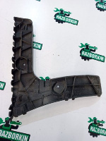 Audi / A6 / Направляющая бампера