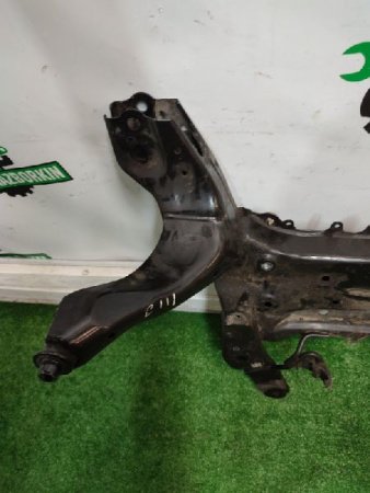 BMW / X1 / Подрамник