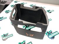 Mazda / 3 / Крепление аккумулятора