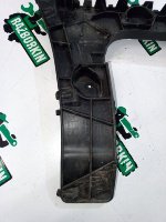 Audi / A6 / Направляющая бампера