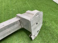 BMW / 7-Series / Усилитель бампера