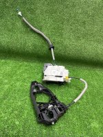 Audi / A6 / Замок двери комплект