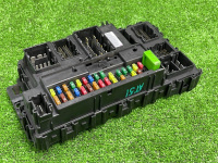 Ford / EXPLORER / Блок предохранителей