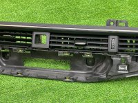 Audi / A4 / Дефлектор обдува салона