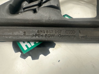 Audi / Q5 / Уплотнитель зеркала двери