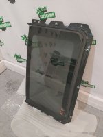 BMW / X3 / Панорамная крыша