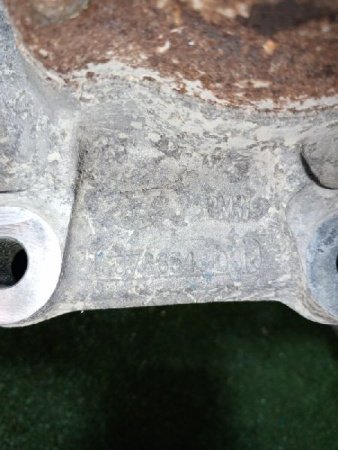 BMW / X5 / Кулак поворотный