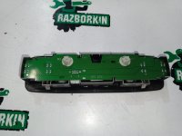 Audi / Q7 / Плафон потолка