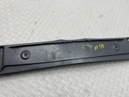 BMW / M6 / Водосток