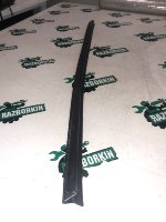 Audi / A4 / Уплотнитель стекла двери