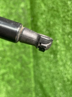 BMW / M6 / Амортизатор капота