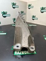 Volkswagen / Touareg / Опора двигателя