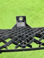 Volkswagen / Touareg / Кронштейн бампера