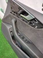 Audi / A5 / Обшивка двери