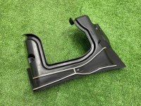 Audi / A6 / Водосток