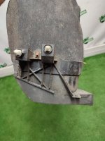 Volkswagen / Touareg / Подкрылок