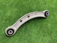 Volkswagen / Touareg / Рычаг подвески верхний Volkswagen / Touareg / Рычаг подвески верхний