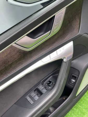 Audi / A7 / Дверь боковая