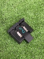 Audi / Q7 / Кнопка бардачка