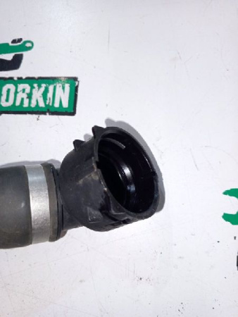 Mercedes-Benz / GLC 250d 4-matic / Патрубок охлаждения